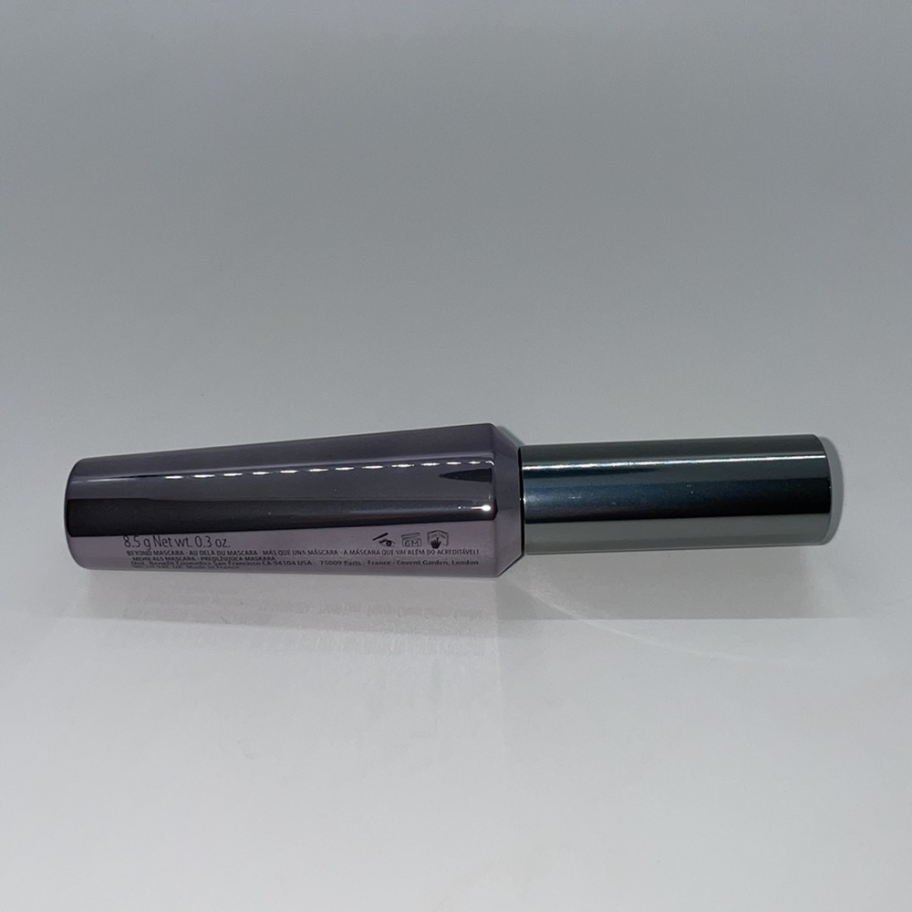 Benefit They're Real! Lengthening Mascara
Beyond mascara - Picture 6 of 6